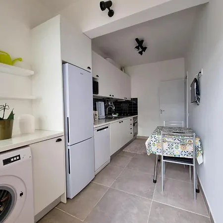 Lcf - 2 Bedroom With Private Bbq Garden Διαμέρισμα Portimão