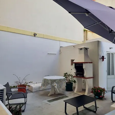 Lcf - 2 Bedroom With Private Bbq Garden Διαμέρισμα
